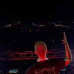 Armin van Buuren Instagram - @ultra Beach Gold Coast this was unbelievable 🤯 I had so much fun yesterday partying with you and playing some new tracks 🚀 Who’s also joining me today at @ultraaustralia ?🇦🇺👊🏻