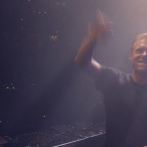 Armin van Buuren Instagram - Reliving so many memories from this weekend! My @ultra Miami mainstage set is live on my YouTube channel 🔥 Played a lot of new music, can you guess how many ID’s I played? 👀