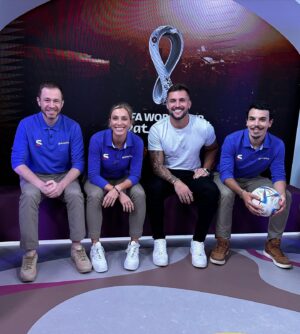 Arthur Picoli Instagram - MÃE COMENTEI UM JOGO DA COPA DO MUNDO NA GLOBO COM O @tiagoleifert 😱😱😱😱

Equipe mil, @thomaz.football e @fernandacolombo precisos em cada comentário. Aprendi muito com vocês hoje 🙏🏻❤️

Seguimos, em silêncio e sonhando cada vez mais ❤️🙏🏻
