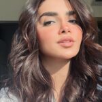 Asawer Ezzat Instagram - ‏يابَخت الي مبياخدِش كُل حاجة على اعصابهُ .
