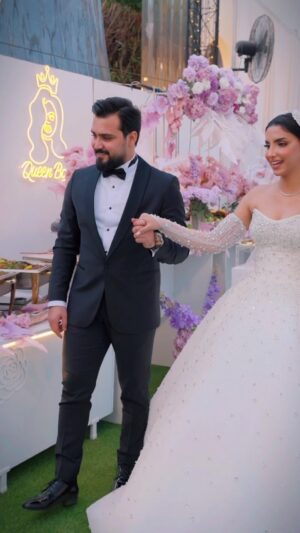 Asawer Ezzat Instagram - جنت أشوف هذا الترند ، فكلت لازم أسوي بواحد من البوفيهات وصار ويه احلا عرسان 

وهيج النتيجه طلعت 🥹🤍