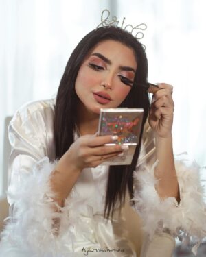Asawer Ezzat Instagram - Bridal shower 
📸 @aya.mohammedph 
تزين البرايد @lamor.events 
@rosellabride الروب من ❤️
ميكب @shishi.safaa 
شعر @yousef_salam1