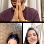 Asees Kaur Instagram – Getting so many msgs for the live with @munawar.faruqui @realhinakhan for our song #HalkiHalkiSi @saaj__bhatt 

Sharing a snippet for those who missed it …. Don’t be sad & enjoy a glimpse 😋 
 @sanjeevchaturvedi_music @playdmfofficial @anshul300 @raghav.sharma.14661