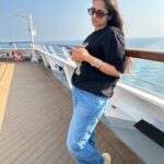 Asees Kaur Instagram – All work & no play makes Jack a dull boy !!!! 
Mandatory fun with fam on the cruise 🚢…… 

AseesKaur, family, fun, trip