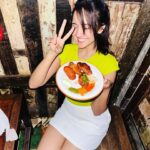 Ashi Singh Instagram - 💚💚 . . #ashisingh #itsmeashi #green #me #skirt #top #ootd #food #foodie