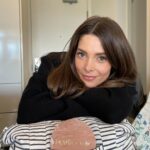 Ashley Greene Instagram - When you finally get your period back post baby but you’re actually excited because you created a non-toxic product for period pain you can finally use it again !! p.s never travel without the Cycle Soothers Check out Co-Founder Ashley’s postpartum period interview with Hummingway medical advisor @drjolenebrighten on The Regular ( link in bio ) #postpartumbody #patchup #cyclesootherpatches #ourhummingway