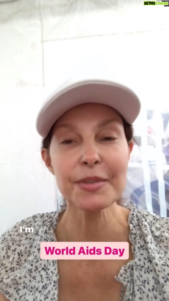 Ashley Judd Instagram - Today is #WorldAidsDay — a day of solidarity with people around the world who are affected by HIV, and a day for voices to unite. Happy to be involved with @UNFPA in making sure we remember those lost, and stand together in the movement against HIV around the world. Know your status! Everyone needs to be tested.