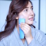 Ashnoor Kaur Instagram – Do you ice your face as a form of skincare??