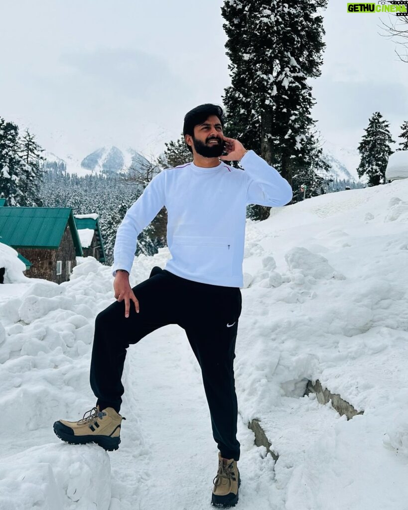 Ashwin Kumar Instagram - 🪢🕸️🕷️❄🏔️️