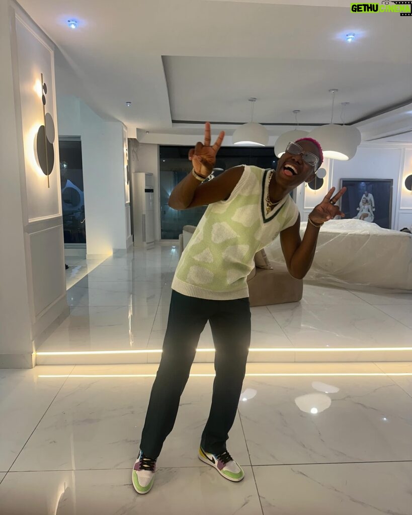 Asisat Oshoala Instagram - 🤟🏾