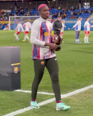 Asisat Oshoala Instagram - 𝐋𝐚 𝐦𝐢𝐥𝐥𝐨𝐫 𝐟𝐮𝐭𝐛𝐨𝐥𝐢𝐬𝐭𝐚 𝐚𝐟𝐫𝐢𝐜𝐚𝐧𝐚 𝐝𝐞 𝟐𝟎𝟐𝟑 🎉