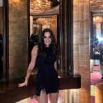 Aslı Bekiroğlu Instagram - Iyi ki dogdum 🖤