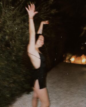 Aslı Bekiroğlu Instagram - Bence mutlu insanlarin birazcik gobegi olmali 🤓
