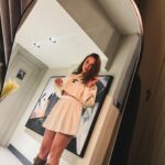 Aslıhan Kapanşahin Instagram - şöyle bi aynalı seri🪞🌾💫🤍