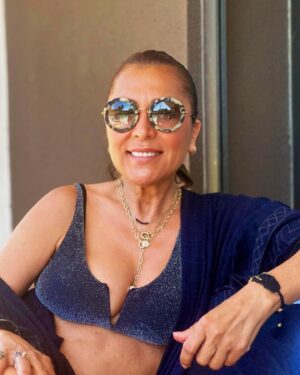Asuman Dabak Instagram - Bir gülüş kalır aklımda…