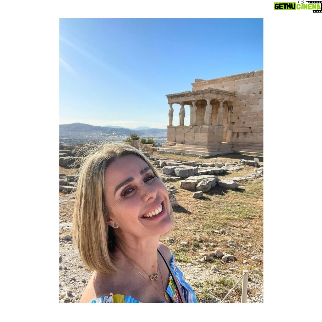 Atala Sarmiento Instagram - Sigo sin superar esta visita…😱…que alguien me despierte! #quevivalavida #asísí #ladolcevita #acropolis #atenas