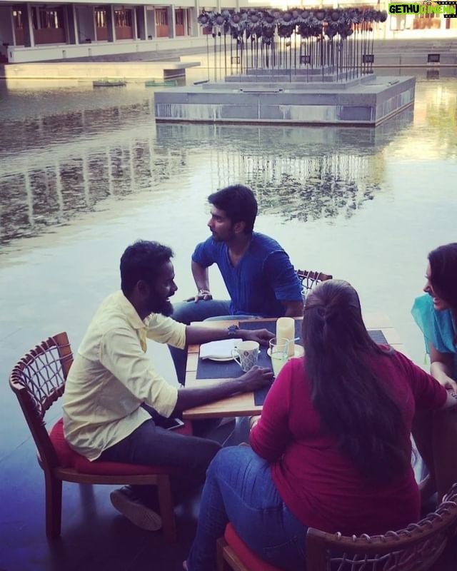 Atharvaa Instagram - 🎬 🕺#behindthescenes #immaikanodigal