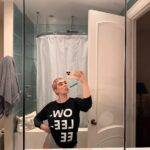 Auli’i Cravalho Instagram – Thanks Brett 💕