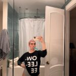 Auli’i Cravalho Instagram – Thanks Brett 💕