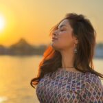 Avneet Kaur Instagram - 😍🌅 #candids