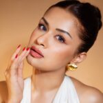 Avneet Kaur Instagram - Oh so close!🥵💋