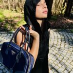 Ayça Ayşin Turan Instagram - #PradaReNylon @prada ♻️🌊🩵 #gifted