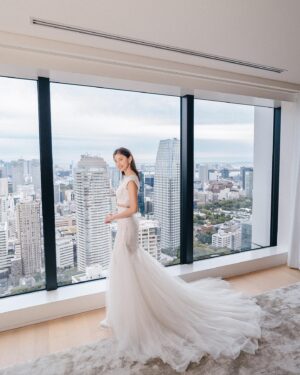 Aya Asahina Instagram - .
.
🤍衣装🤍
.
１着目
@pronovias 
@pronovias_japan 
.
2着目
dress @number5_n5 
jewelry @chaumetofficial 
.
3着目
dress @maisondeblanche 
jewelry @tasaki_intl 
.
4着目
@pronovias 
@pronovias_japan 
.
.