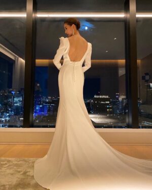 Aya Asahina Instagram - .
.
🤍衣装🤍
.
１着目
@pronovias 
@pronovias_japan 
.
2着目
dress @number5_n5 
jewelry @chaumetofficial 
.
3着目
dress @maisondeblanche 
jewelry @tasaki_intl 
.
4着目
@pronovias 
@pronovias_japan 
.
.