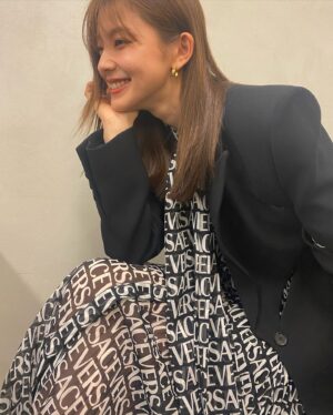 Aya Asahina Instagram - .
.
そして本日の衣装は、
@versace 
今期のversaceがツボすぎる💓
.
可愛かったー♥️♥️
.
.