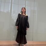 Aya Asahina Instagram - . . dress / @etretokyo jewelry / @tasaki_intl pumps / @sergiorossi . 本日放送のアンビリバボーの衣装でした💓 . .