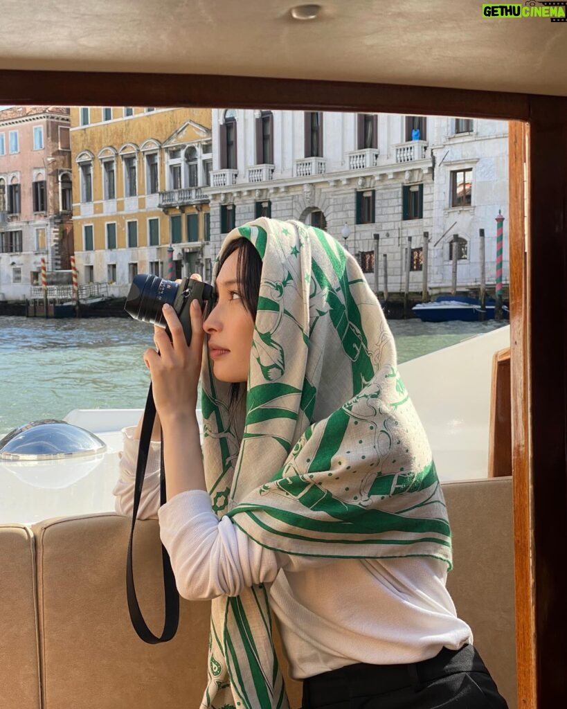Aya Omasa Instagram - 初めてのベネチアは どこを切り取っても美しく カメラを始めて良かったなと 改めて思いました📷🌅🧡 #Venezia#leica