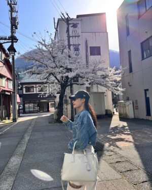 Aya Omasa Thumbnail - 11.9K Likes - Most Liked Instagram Photos