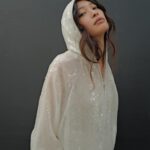 Aya Omasa Instagram - Precious３月号 毎回口絵ではスタッフの皆さんと新しいテーマに挑戦できていて楽しいんです🩵🤍🩵