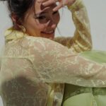 Aya Omasa Instagram - Precious３月号 毎回口絵ではスタッフの皆さんと新しいテーマに挑戦できていて楽しいんです🩵🤍🩵