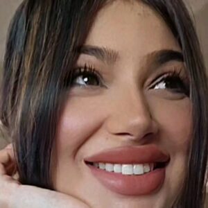 Ayesha Takia Instagram - When life is full of joy, but u manage to smile and be a grouch at the same time 🤣😅😂