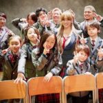 Ayumi Hamasaki Instagram - とーってもとーっても頑張ってくれた小学生チームの皆のダンスや演技力にも注目して観て下さいっ🤍 TAKUMA, MIKU, YURA, RIN, MIRI, IBUKI🤍🤍🤍 #BYEBYEバックステージ #ayu26thanniversary MVフルサイズ公開と音源配信スタートは明日4月7日24時(4月8日0時)‼️‼️‼️ 📷 @masayukikamo