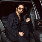 Ayushmann Khurrana Instagram - Can I call you tonight? ☎️ Not on your #TIME zone. 📕 #Time100Gala @bulgari #NY