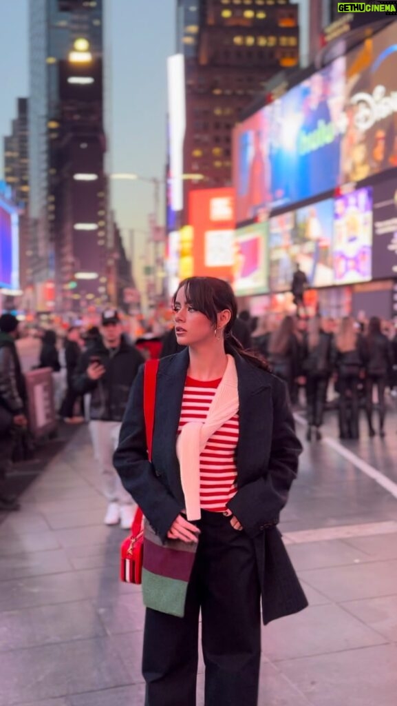 Azul Guaita Instagram - Spotted: Azul Guaita en el front row del desfile otoño/invierno 2024 de Tommy Hilfiger en el icónico Oyster Bar en la Gran Central