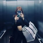 Bárbara Lombardo Instagram - 1. Dos gatitos enamorados 2. Hay equipo 🍀✨🧿 3. Post pastas 💜 4. En la ofi 5. Mis verduras y frutas orgánicas @almazentiendaorganica_ 💞❤️ 6. Mi desayuno favorito.