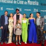 Bárbara Mori Instagram – Presentamos “Perdidos en la noche” en el @ficm. Muy emocionante verla aquí en Morelia con gran parte del equipo! Muy agradecida también con el festival y con todos los @pimientafilms por este hermoso recorrido. Les quiero mucho! 
Estrenamos este 14 de diciembre en cines!😍❤️🙌🏼