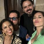 Bárbara Mori Instagram - Que lindo regresar a Morelia al @ficm ver amigos queridos, películas increíbles y un festival que está festejando en grande su 21 aniversario. Recuerdo haber venido en las primeras ediciones con la película “La mujer de mi hermano” de @mr._de_montreuil Y es hermoso ver el crecimiento y el maravilloso esfuerzo que hacen todos los años para promover nuestro cine a través de este gran festival! ❤️ @alexiaulibarridesign @hualingerie