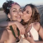 Bárbara Mori Instagram - Good times! Amor, luz, consciencia, armonía, equilibrio, risas, alegría, trabajo personal, evolución, transformación. Esos son mis deseos para esta humanidad de la que formamos parte todos. Que encuentren ese deseo profundo que habita en sus corazones. ❤️ Feliz 2023❤️