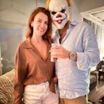 Başak Parlak Instagram - 2023’e veda albümü.. Ne zormuş koca bir sene içinden 10 tane fotoğraf seçebilmek.. Bir de hiç fena geçmemiş 2023, neşem yerinde, sevdiklerim yanımdaymış. Şükür.. 2024 hepimiz için hayal ettiğimizden daha güzel geçsin. İyi seneler 🎄🎉🥂
