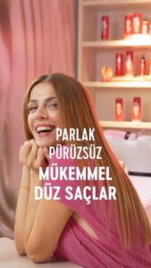 Başak Parlak Instagram - Bu senenin en efsane saç bakım ritüelini denemeyen kaldı mı? Anlatıyorum👇🏻 Elidor Brezilya Keratin Terapisi Serisi içerdiği Marula Yağı, E Vitamini, Hidrolize Keratin ile saçın keratin tabakasını besleyip güçlendirirken elektriklenmesini önlemeye yardımcı oluyor. Serideki keratin bakım sütü ile günlük nemlendirici ve besleyici bakımımı yapıyorum, saçlarımı anında yumuşacık ve pürüzsüz yapıyor, üstelik inanılmaz güzel bir kokusu var 😍! Bakım Kürü ise ısı ile aktifleşerek elektriklenmeyi önlüyor ve 7gün* boyunca mükemmel pürüzsüzlük sağlıyor ✨ Üstelik ısının verdiği hasara karşı da koruma sağlıyor🥳 Siz de hemen deneyebilirsiniz (: @elidorturkey #MükemmelDüzSaçlar #işbirliği