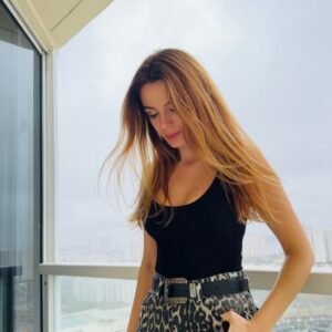 Başak Parlak Instagram - Ocean air, salty hair ❤️