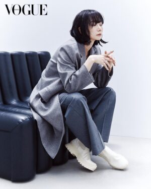 Bae Doona Instagram - @voguekorea Sep issue x KUHO
By @jangdukhwa
