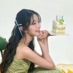 Baek Ji-heon Instagram - Finally, my cutieeee box‘s🍑🌸 coming💕