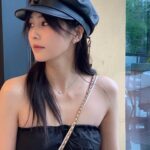 Bai Lu Instagram - 怎么会有人生日还一直在给我拍照啊🥹🎂希望你开心 希望你健康 希望你的烦恼永远比我少