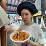 Bang Min-ah Instagram - ⠀ 더우면 다 포기하게 돼 겨울에 다시 가야지🤖