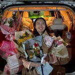 Bang Min-ah Instagram - 내일 화사한그녀 개봉합니다🌹 @umaizing 언니랑 OST를 함께 하다니 믿을수없다🪐